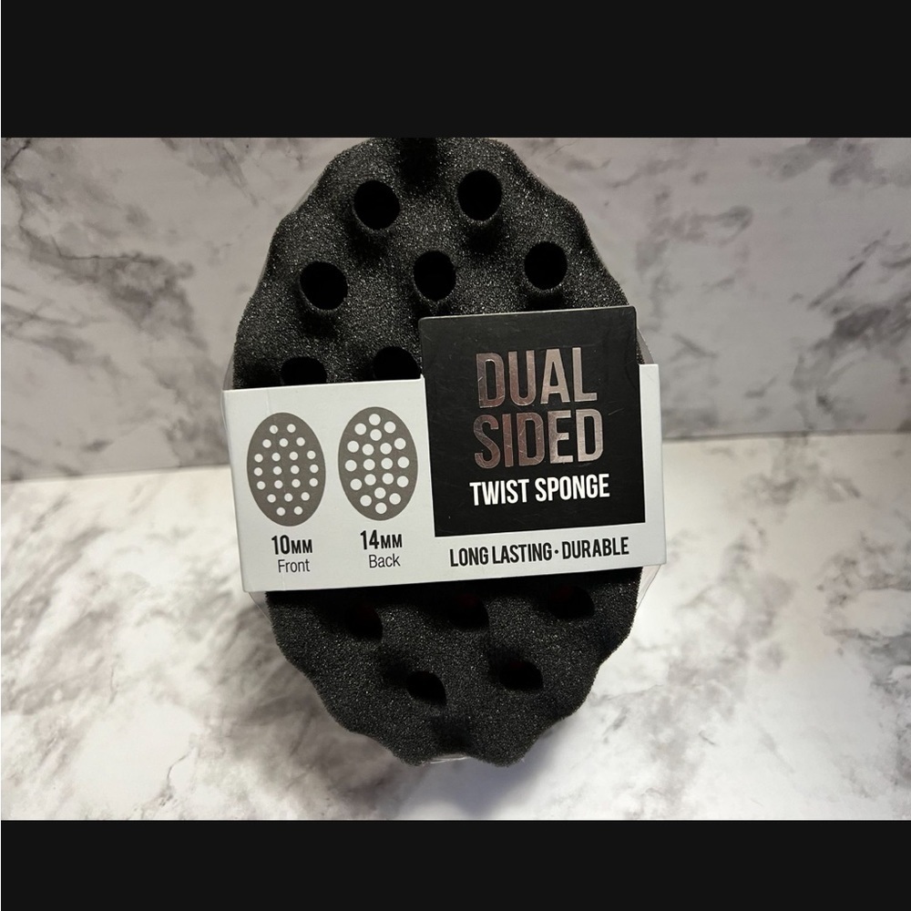 Dual sided twist sponge